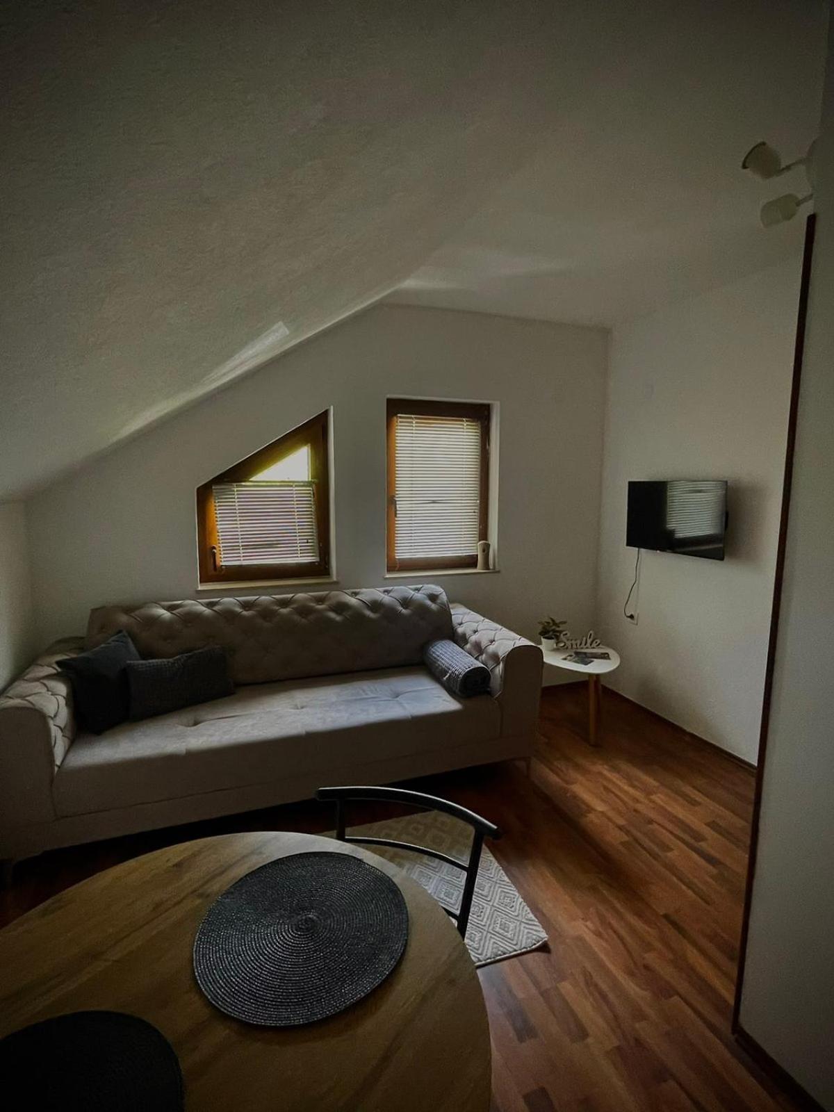 Apartment Una Dreams Lohovo Bihac Exterior photo